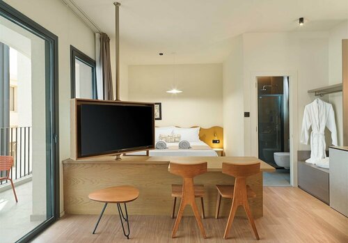 Гостиница Alinea Market Agora Square в Лимассоле