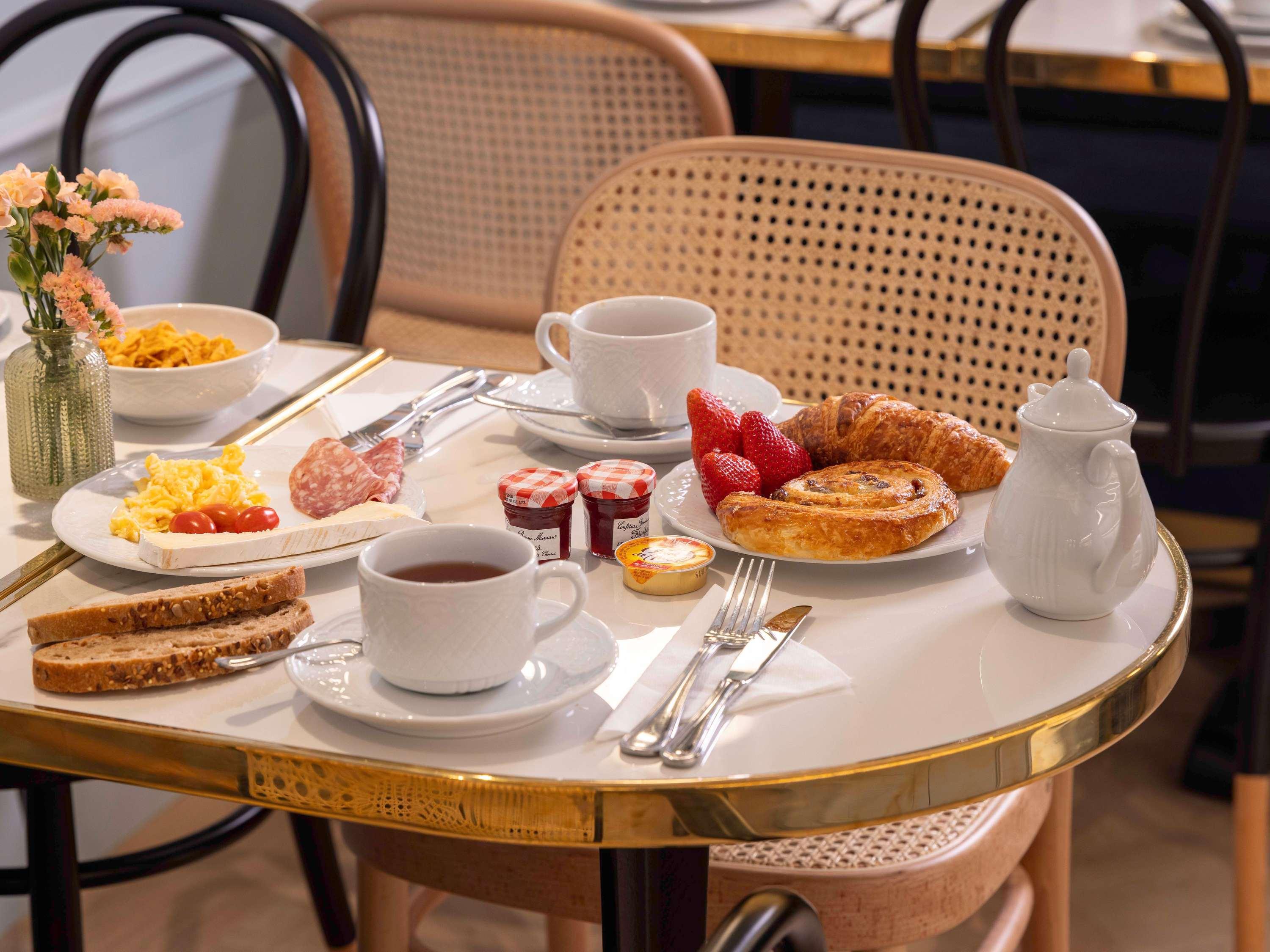 Фото Hotel Mercure Paris La Sorbonne Saint Germain des Pres