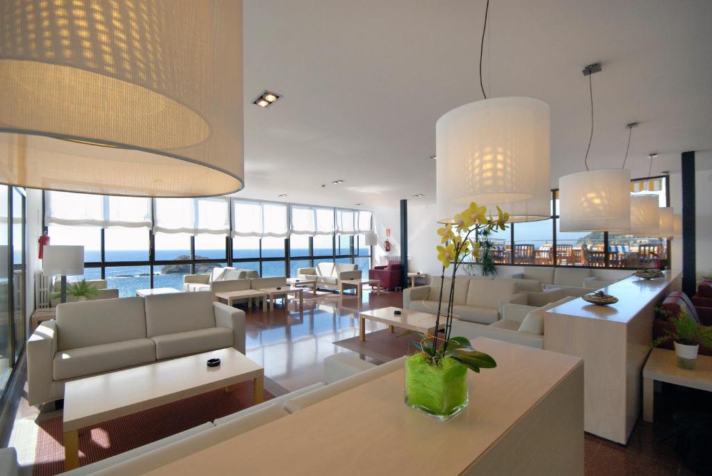 Фото Gran Hotel Reymar