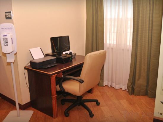 Фото Country Inn & Suites by Radisson, Kearney, Ne