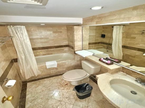 Фото Orchid Garden Suites