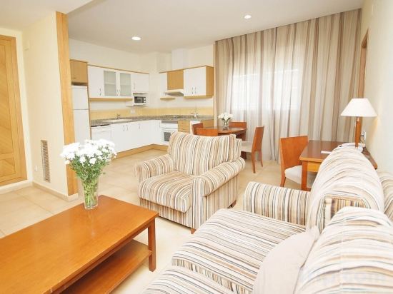 Фото Apartahotel Albufera