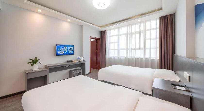 Фото GreenTree Inn HanZhong Railway Station BeiYiHuan Road Express Hotel