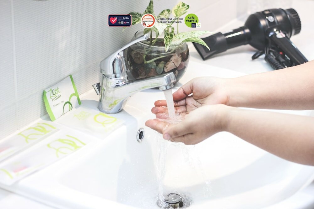 Фото Zest Jemursari by Swiss-Belhotel International