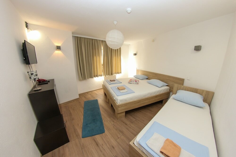 Фото Hotel Hayat