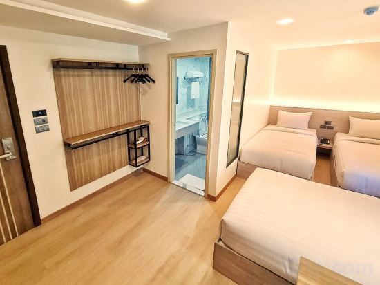 Фото Thana Wisut Hotel