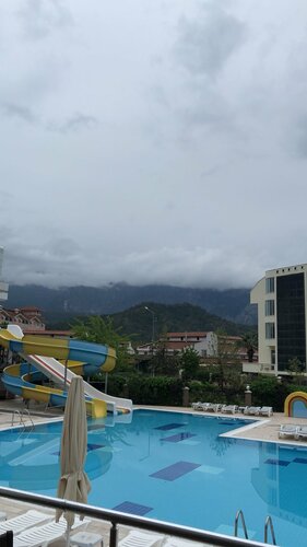 Гостиница White Lilyum Hotel в Чамьюва
