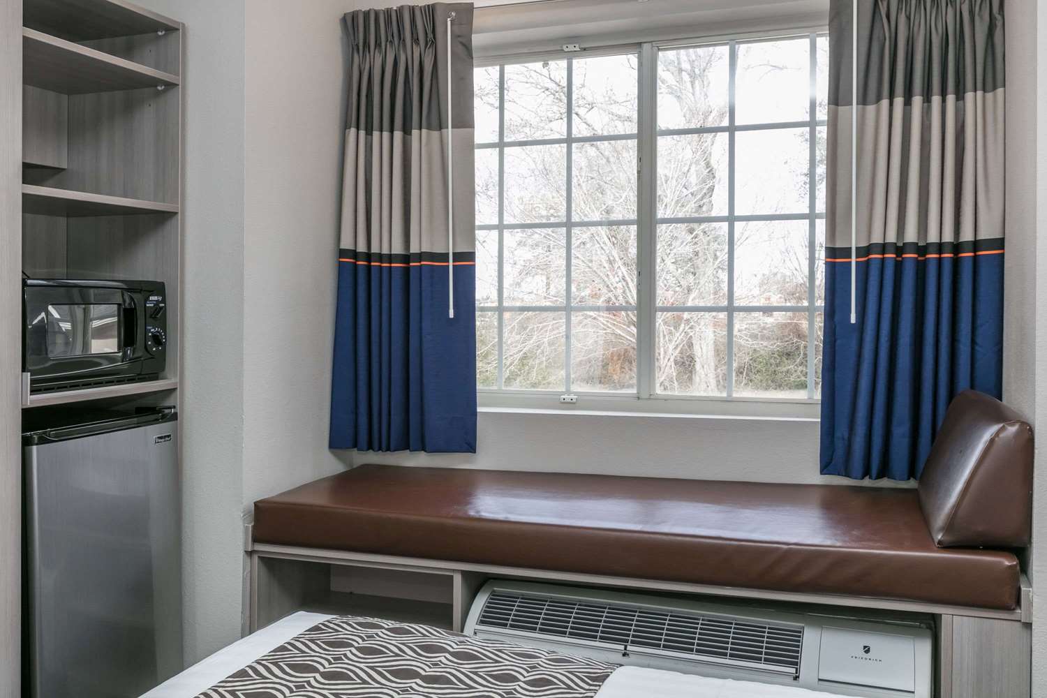 Фото Microtel Inn & Suites by Wyndham Scott/Lafayette