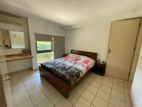 Апартаменты Great Deal Duplex in Siwar, 3 Bedrooms, minimum 28 days, pool, electricity 24/7 в Джунии