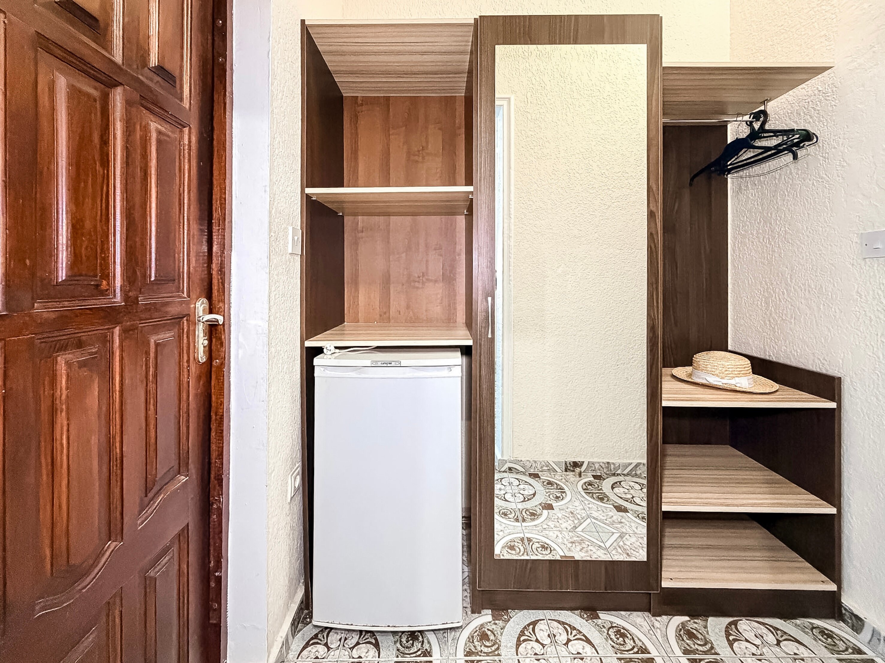 Фото Астери