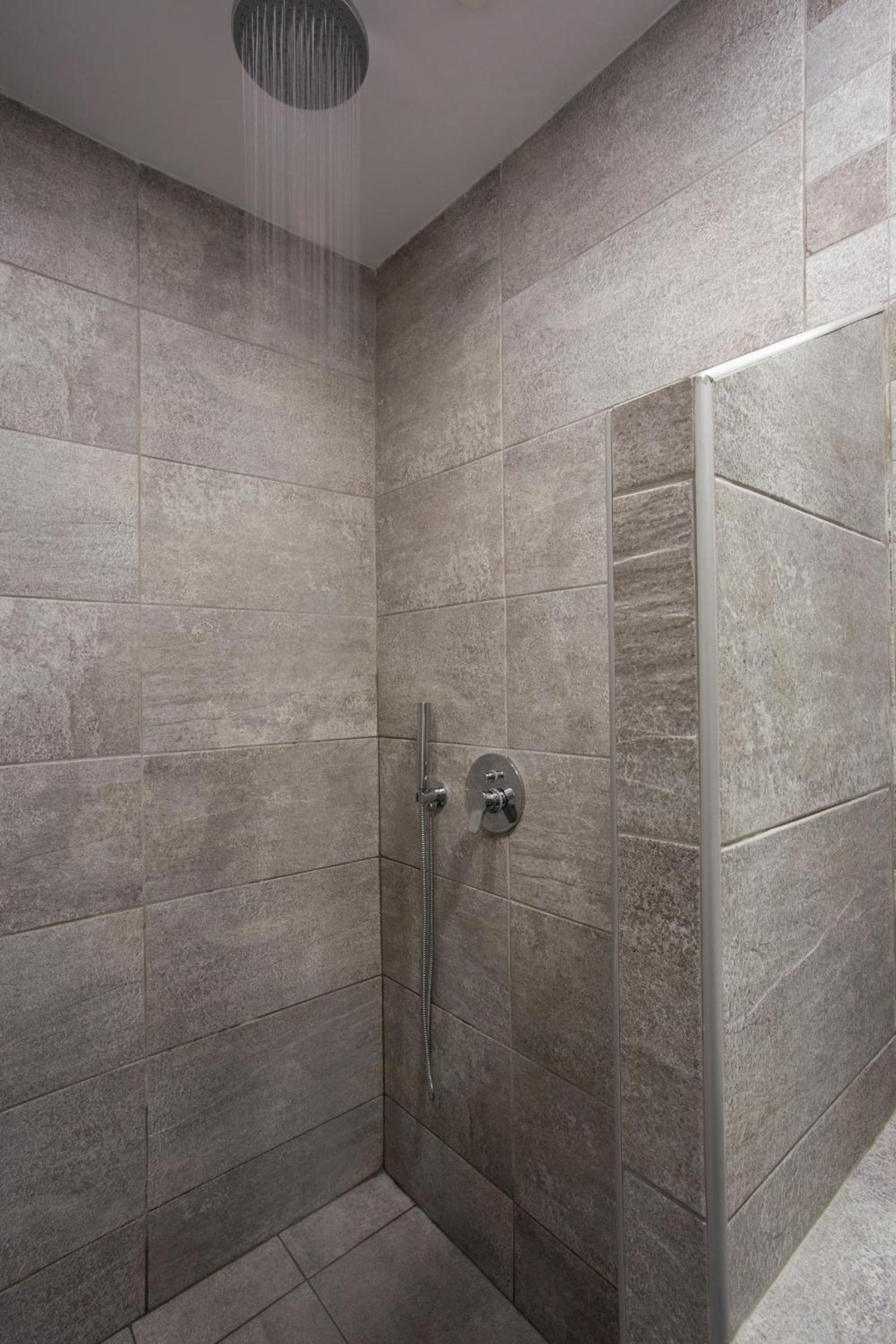 Фото Alexandra Hotel