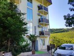 Zlata (Набережная улица, 24А, корп. 5), hotel