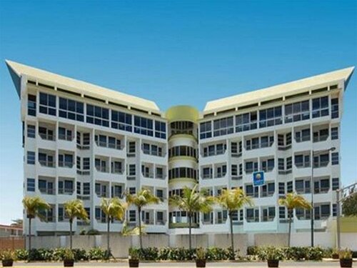 Гостиница Comfort Inn & Suites Levittown