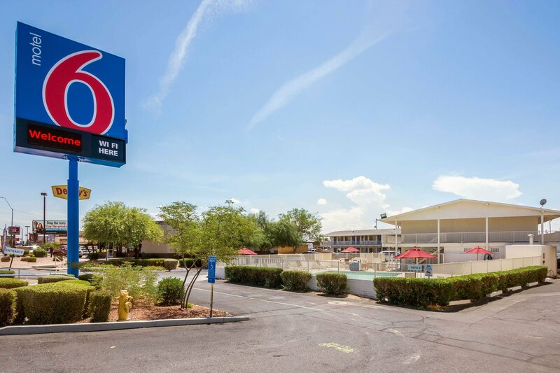 Гостиница Motel 6 Youngtown, Az - Phoenix - Sun City