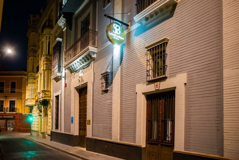 Отель Soho Boutique Sevilla в Севилье