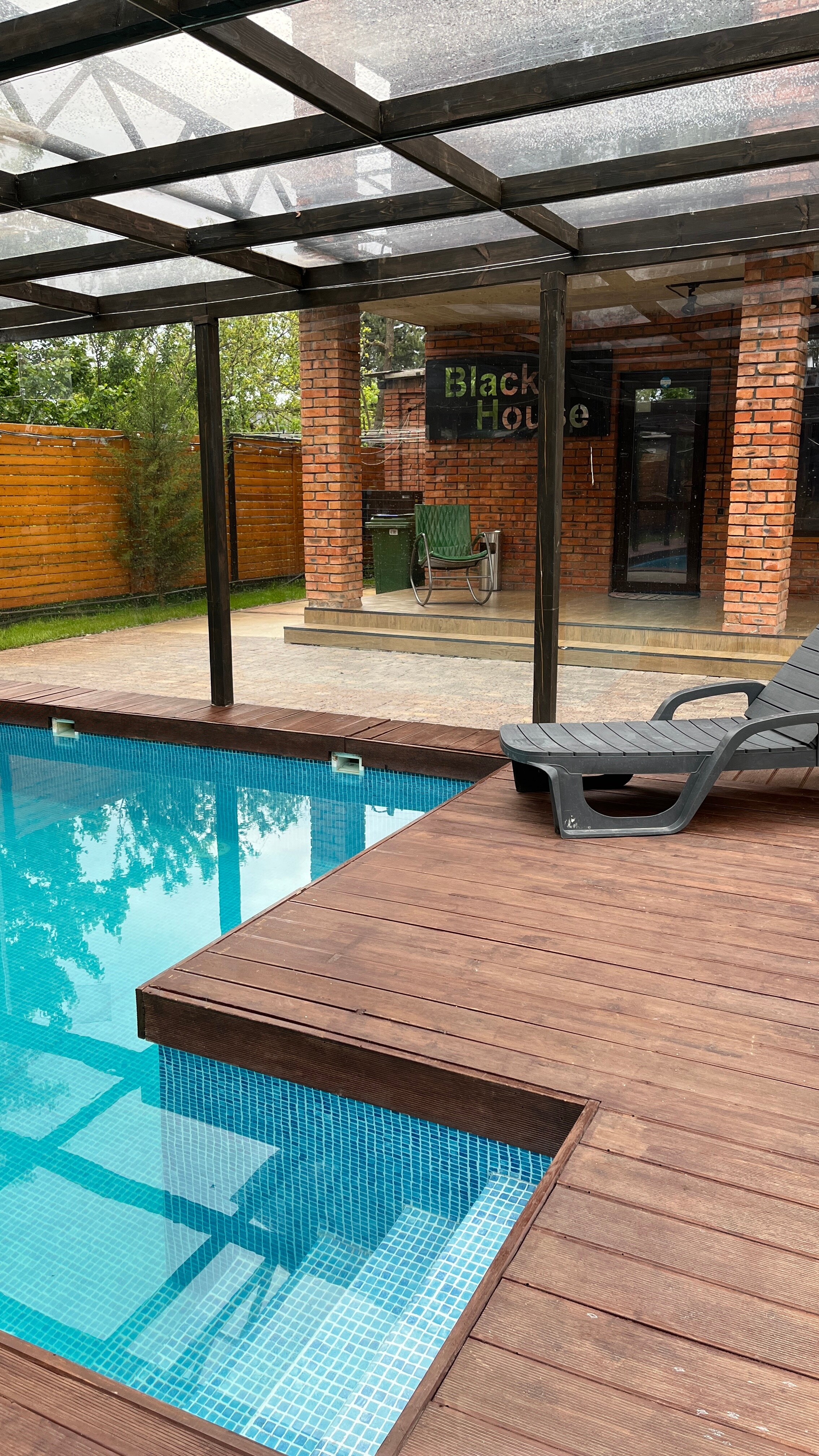 Фото Блэк_хаус