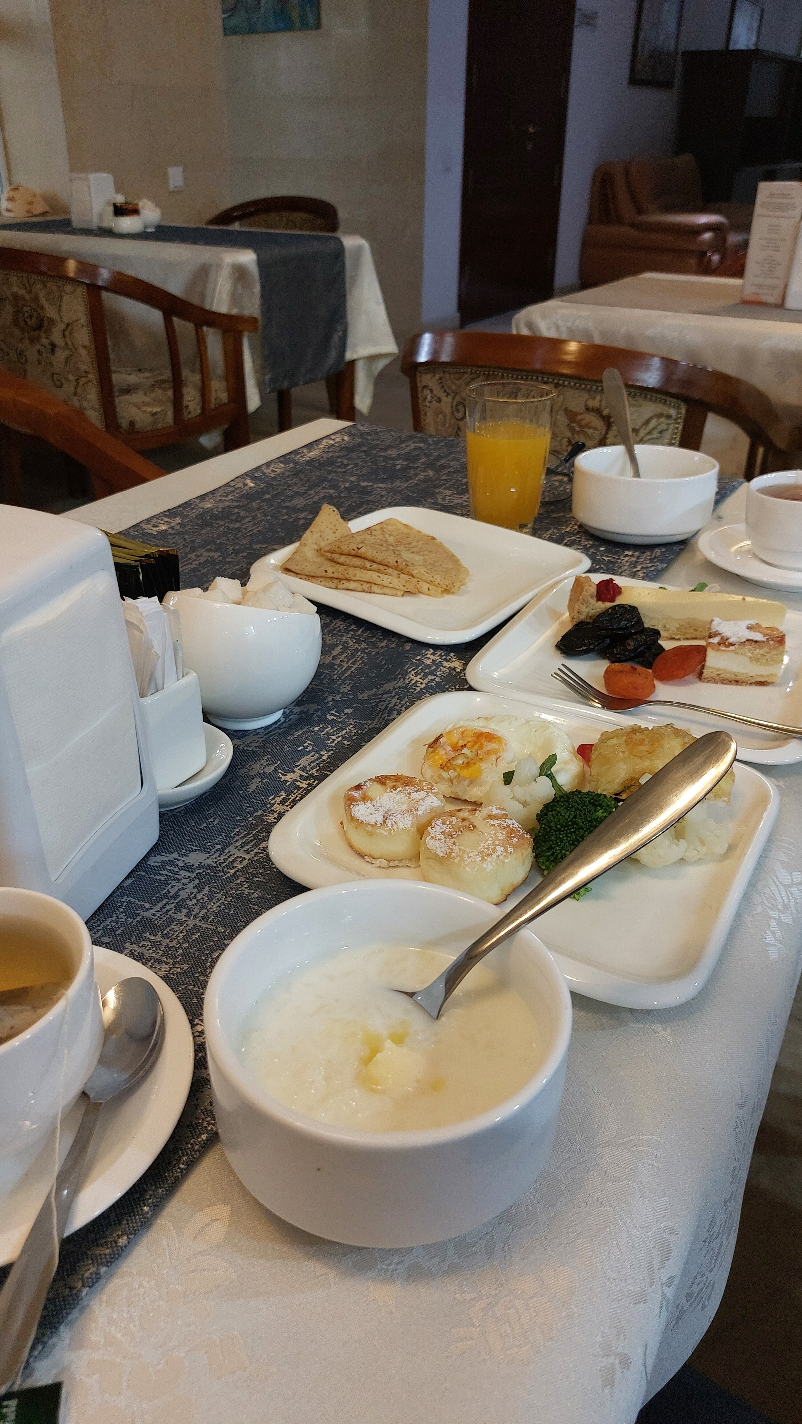 Фото Soluxe Bishkek Hotel