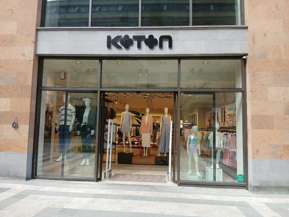 Clothing store Koton, Yerevan, photo