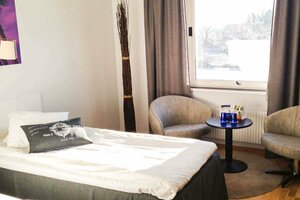 Quality Hotel Vanersborg (Nabbensbergsvägen, 2) ، فندق