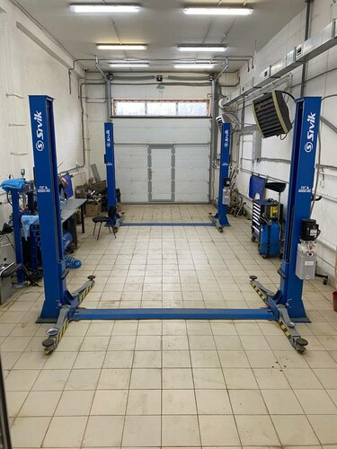 写真 Auto parts and accessories store, auto parts and auto goods