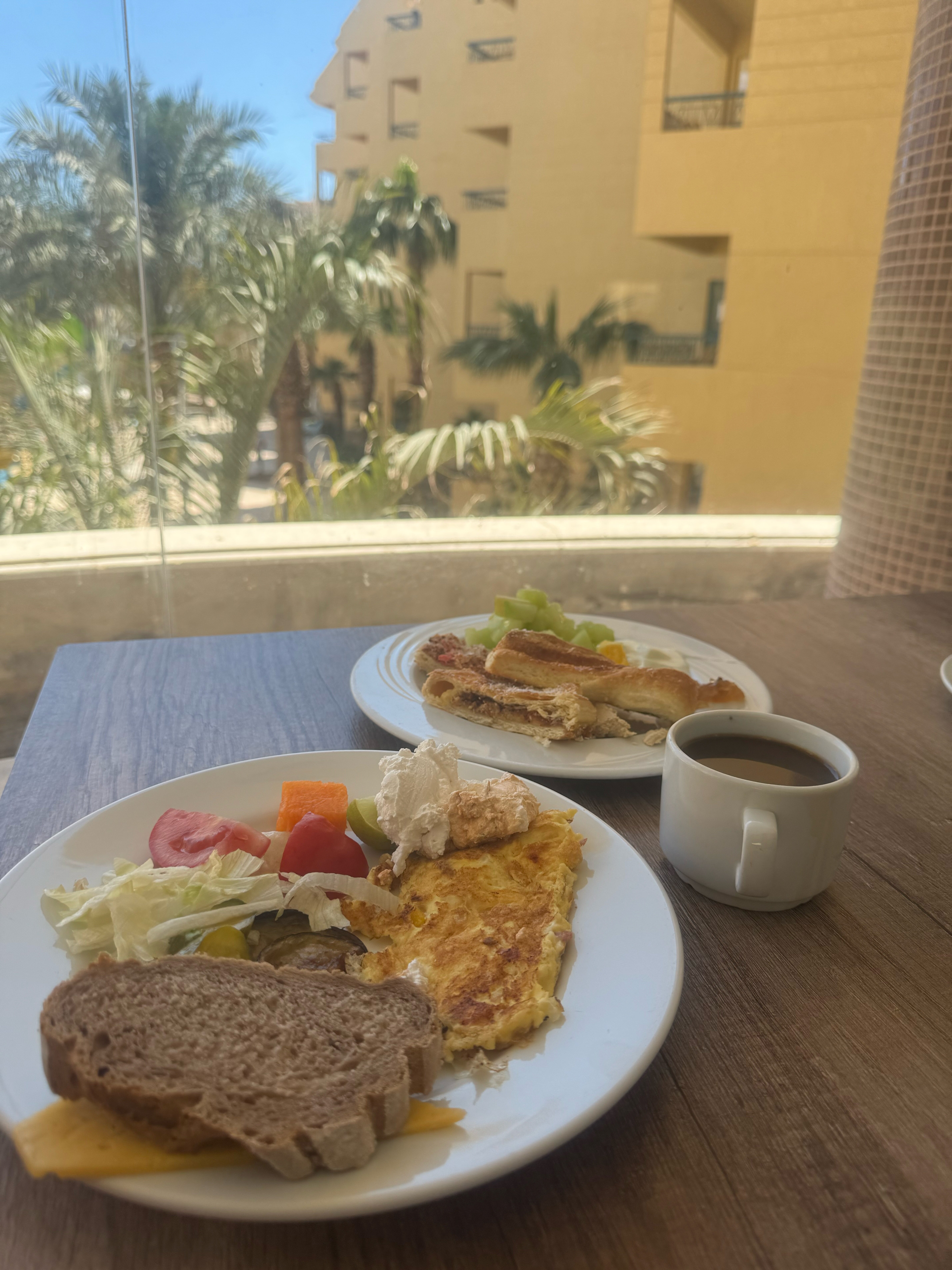 Фото Eagles Downtown Zahabia & Beach Resort