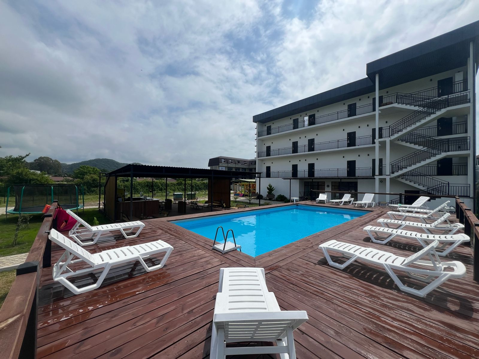 Фото отеля 1