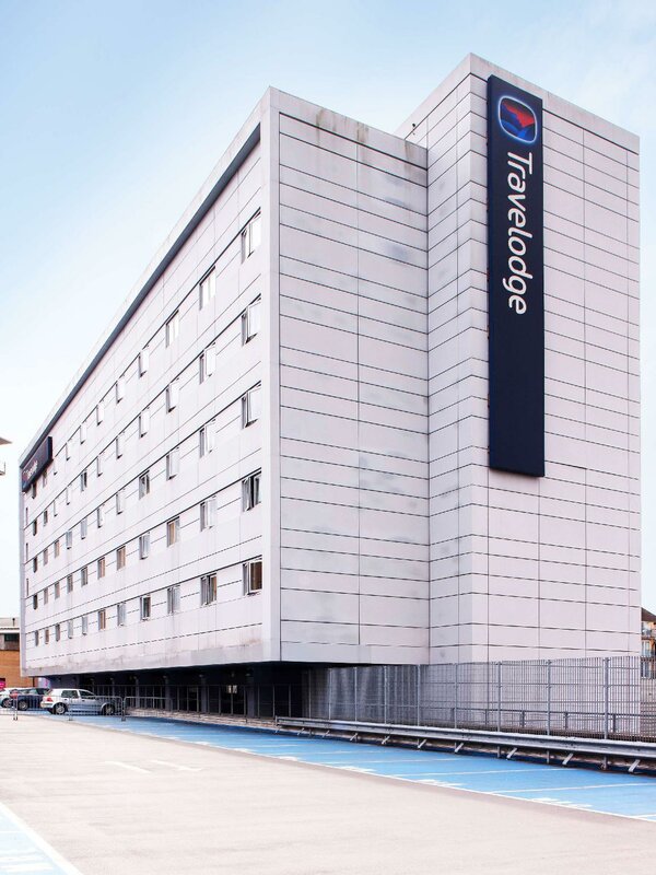 Гостиница Travelodge London Feltham