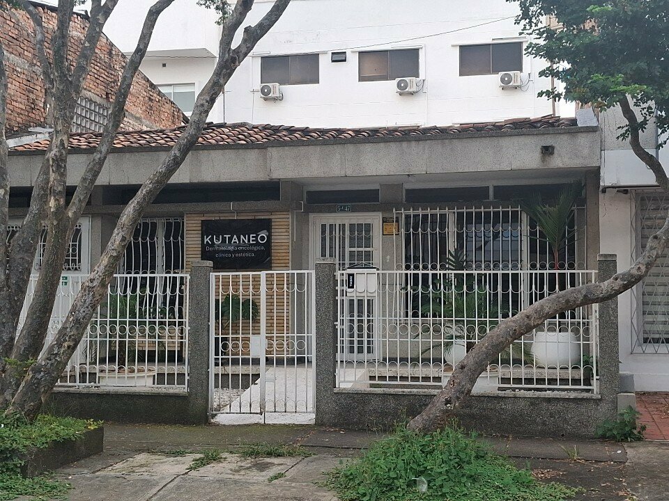 Medical center, clinic Kutaneo, Cali, photo