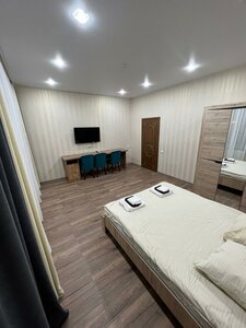 Фараон (Buturlinovka, ulitsa 3-go Internatsionala, 1), hotel