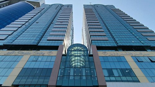 Внешний вид отеля Golden Tulip Sharjah в Аш-Шардже, фото 4