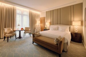 Гостиница Corinthia London