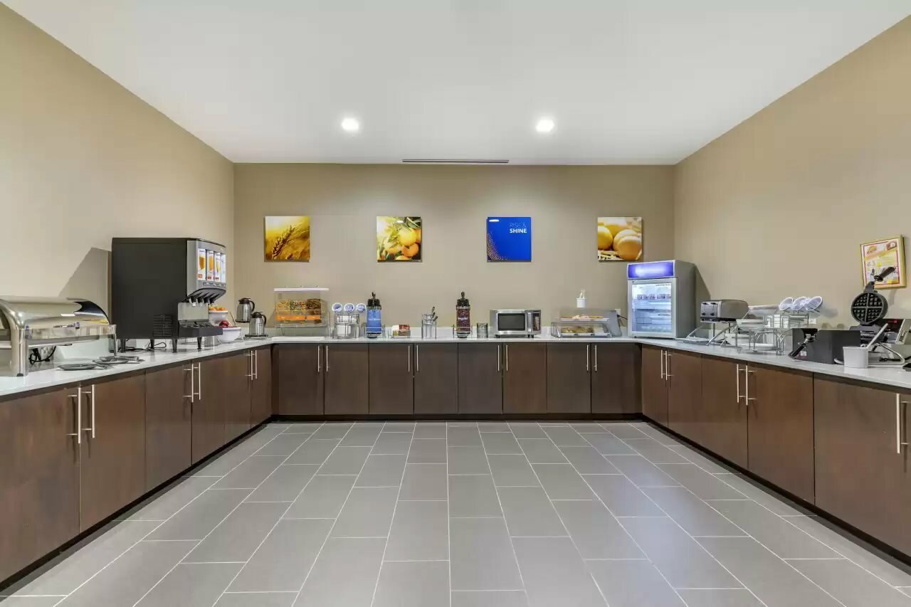 Фото Comfort Suites San Antonio Ft. Sam Houston/SAMMC Area