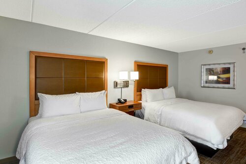 Гостиница Hampton Inn Albany-Wolf Road в Олбани