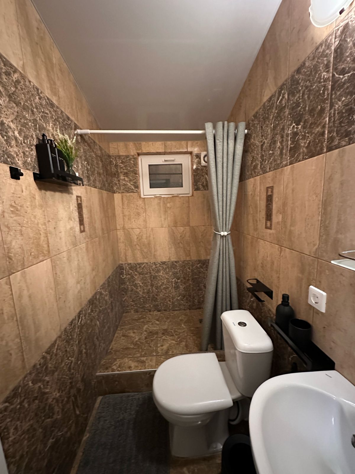 Фото Атлант