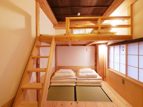 Гостиница Poly Hostel 2 Namba в Осаке