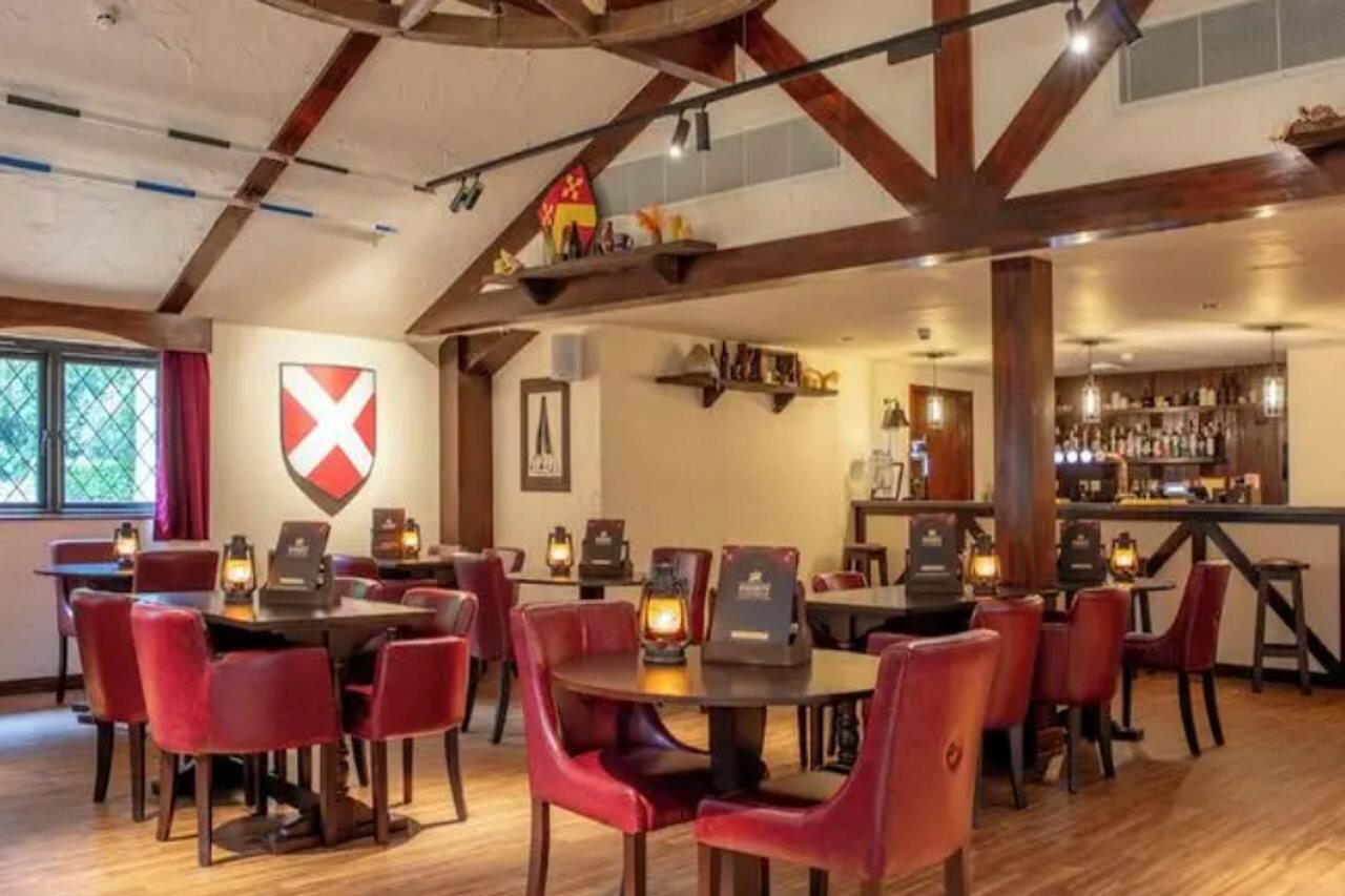 Фото Warwick Castle Knight's Village