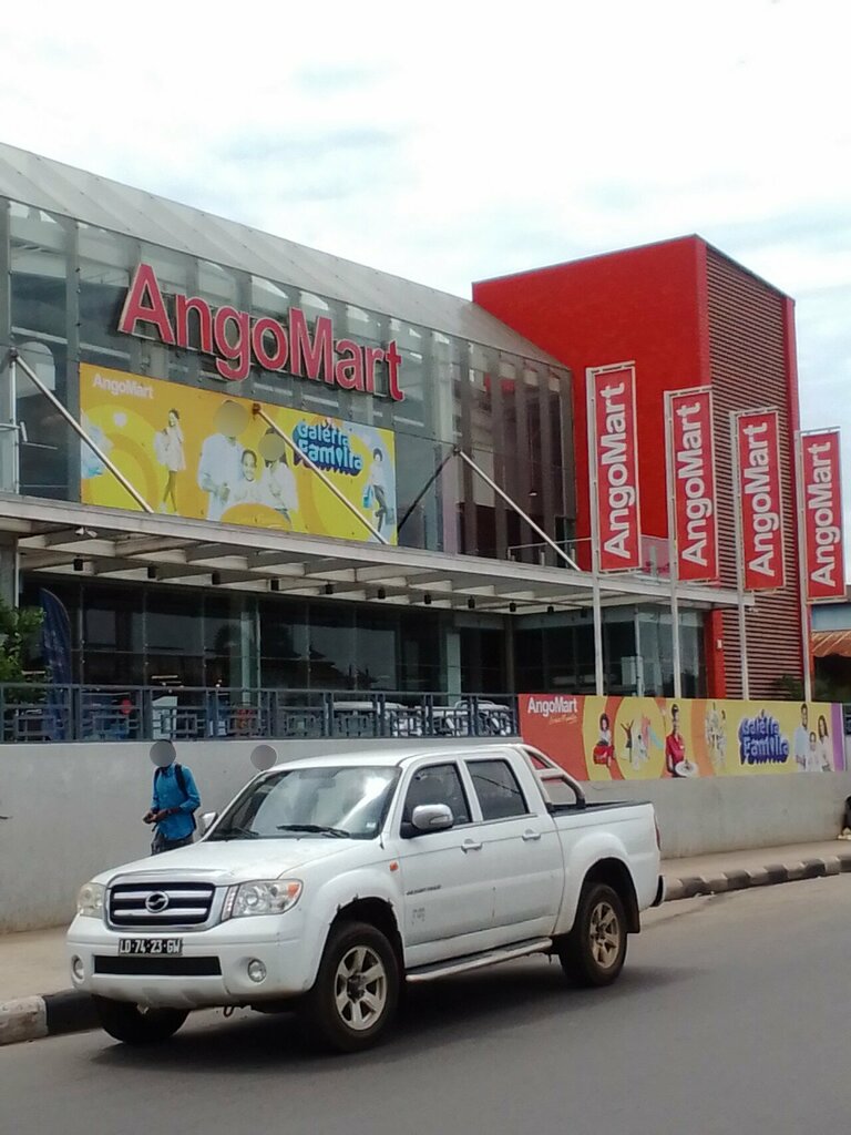 Supermarket AngoMart São Paulo, Loanda, photo