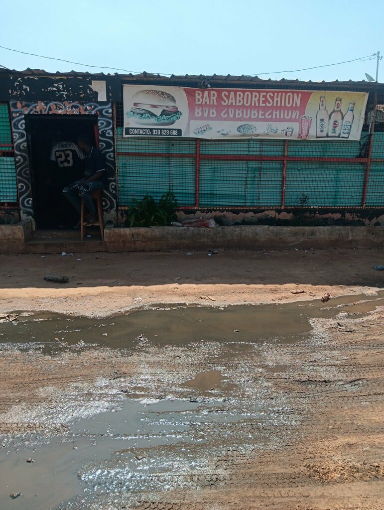 Bar, pub Saboreshion, Loanda, photo