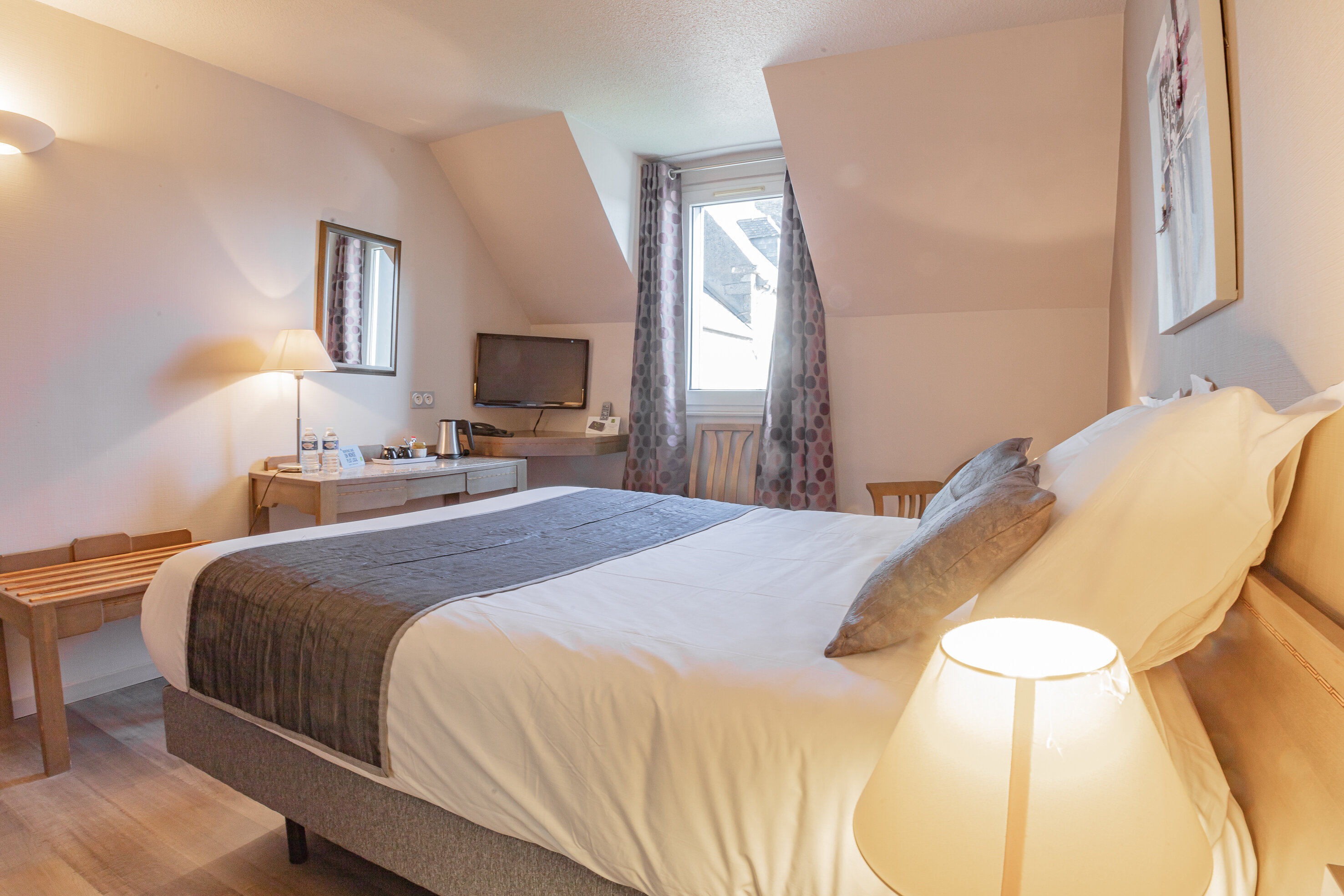 Фото Logis Hotel la Grassinais