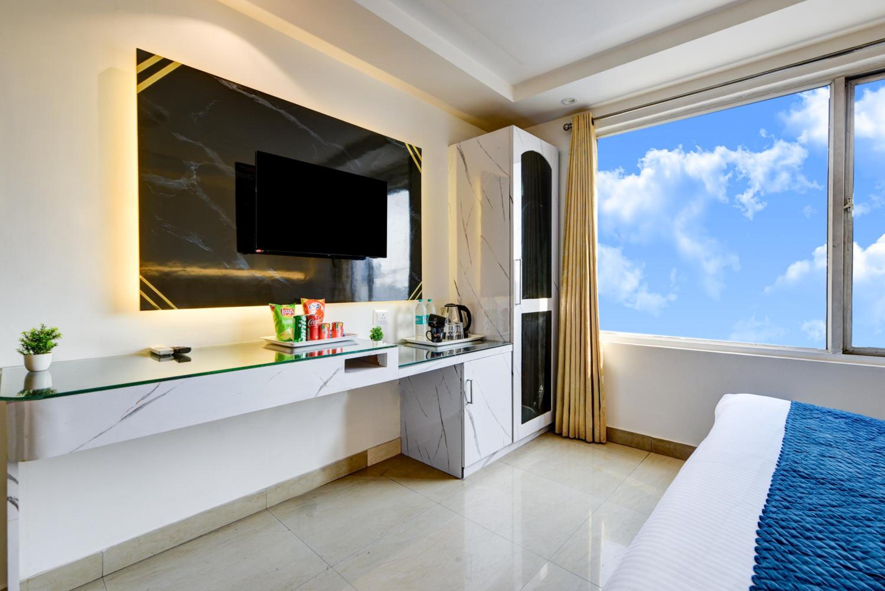 Фото Krishina Hotel