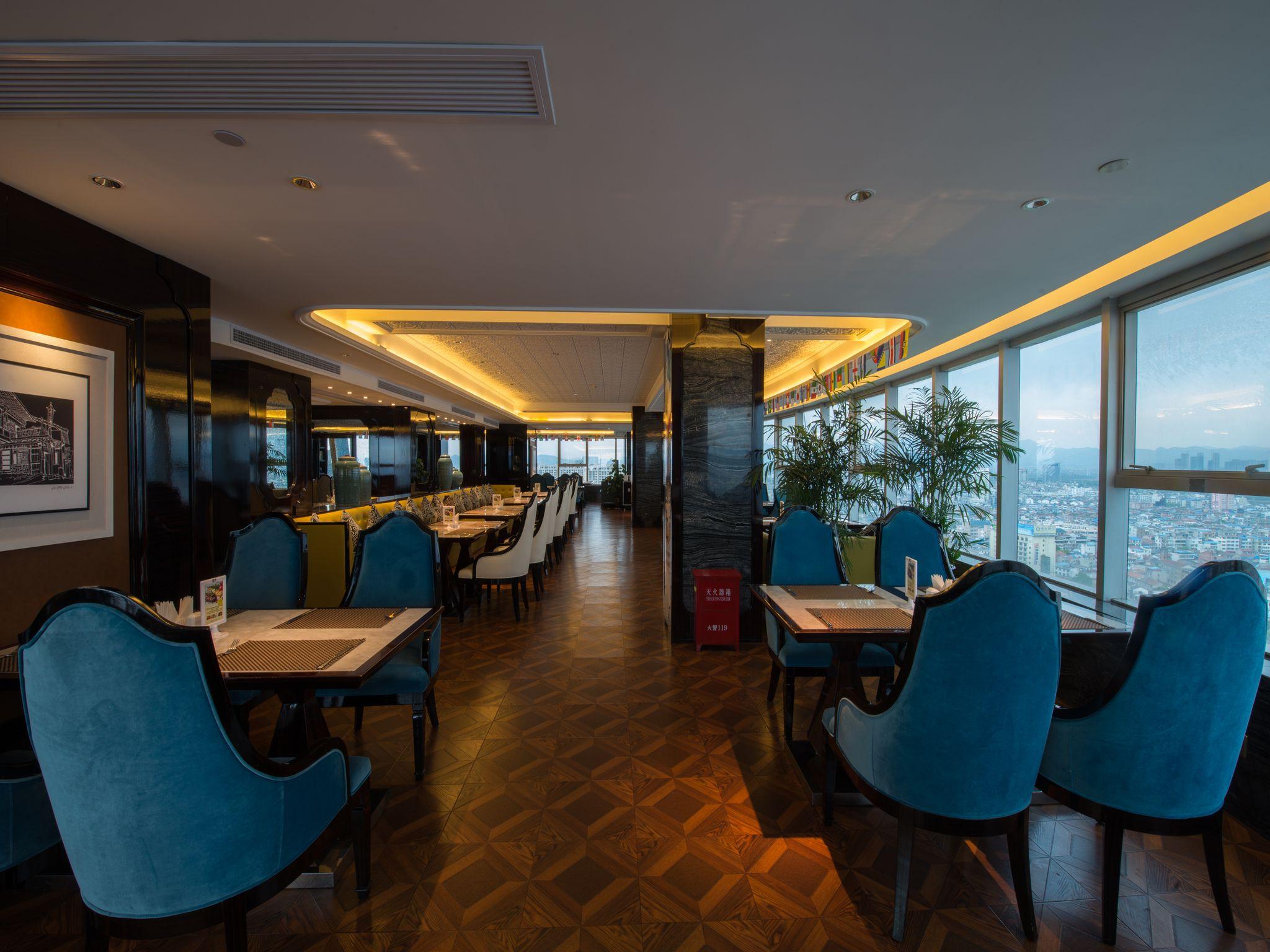 Фото Yimei Plaza Hotel