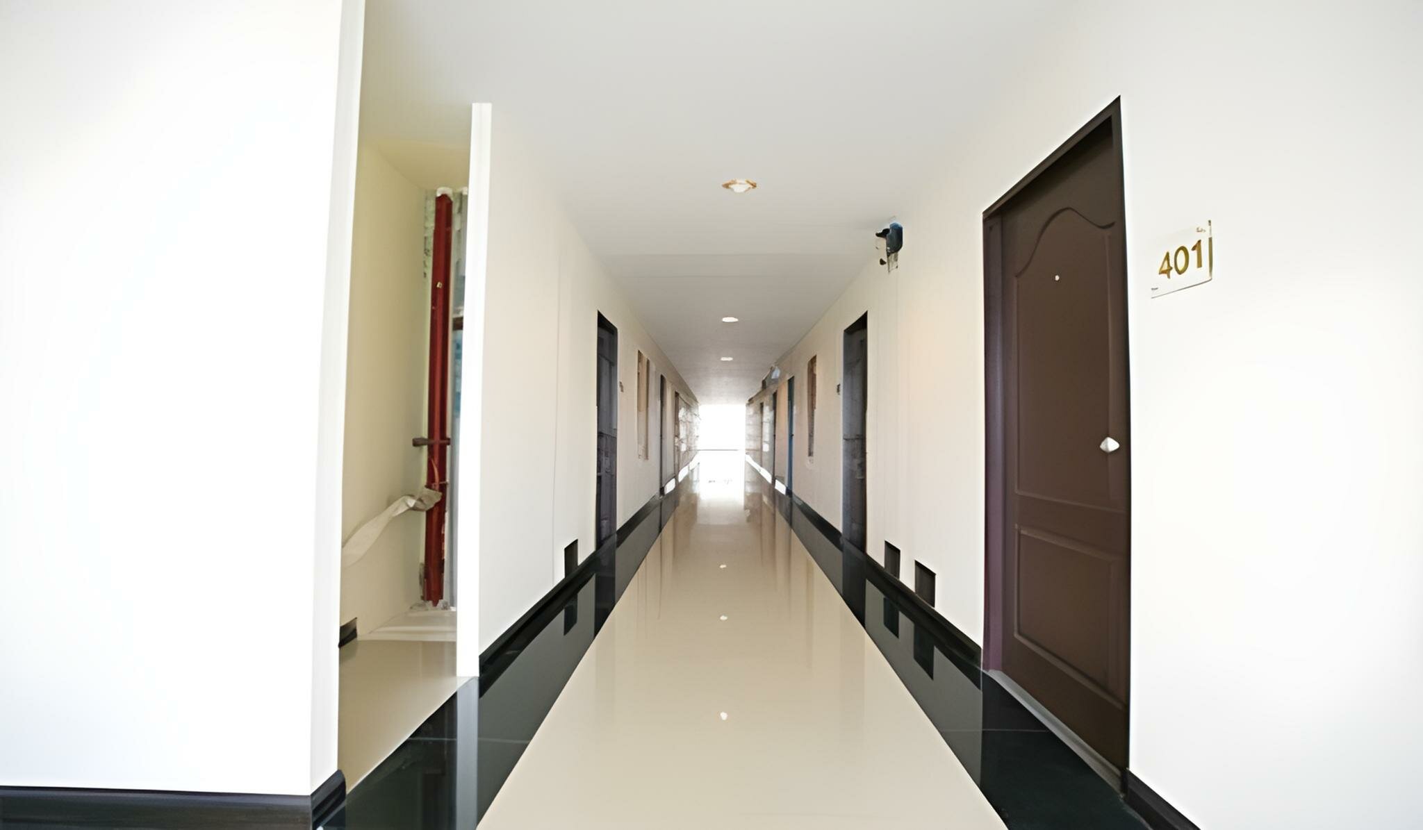 Фото The Capital Hotel