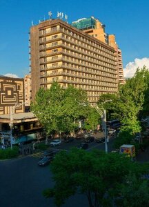 Гостиница Ani Plaza Hotel