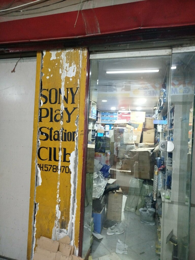 LED systems Sony Play Station Club, Lahore, photo