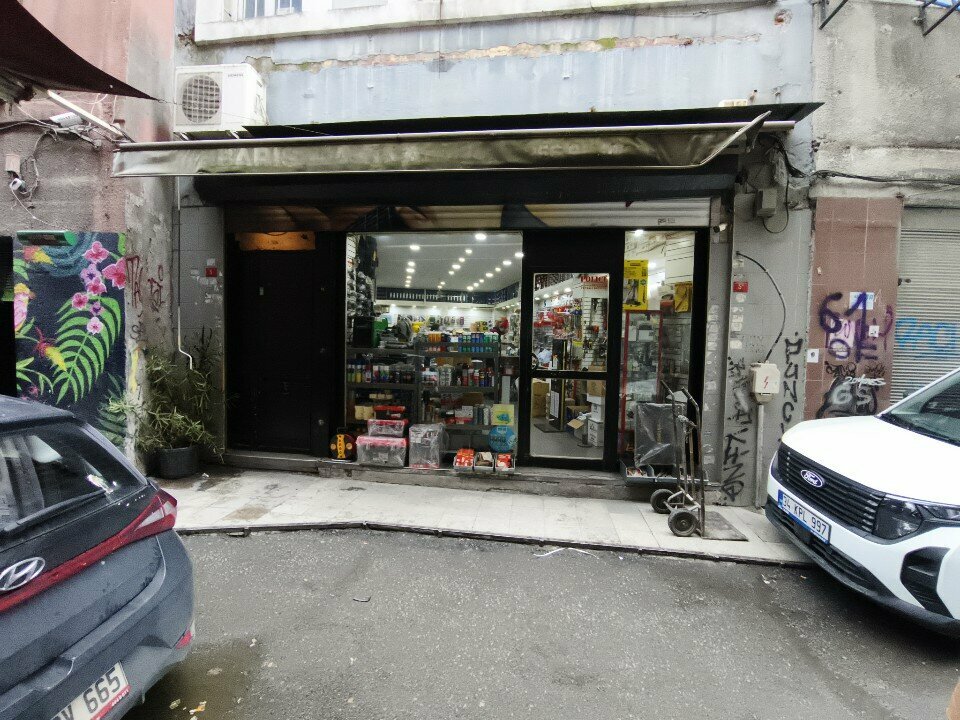 Tienda de construcción Barış Makina Kamber Kayıkçı, , foto