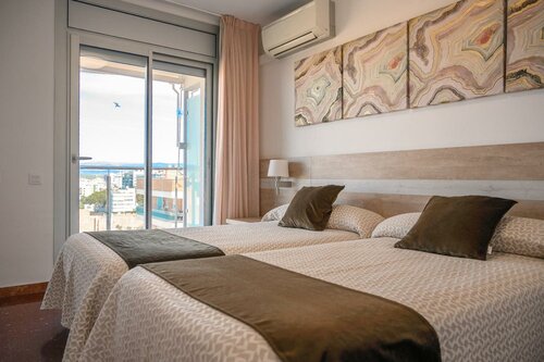 Внешний вид отеля Albatros Family в Салоу, фото 4