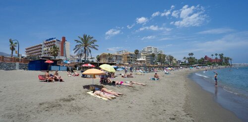 Гостиница MedPlaya Hotel Alba Beach в Торремолиносе