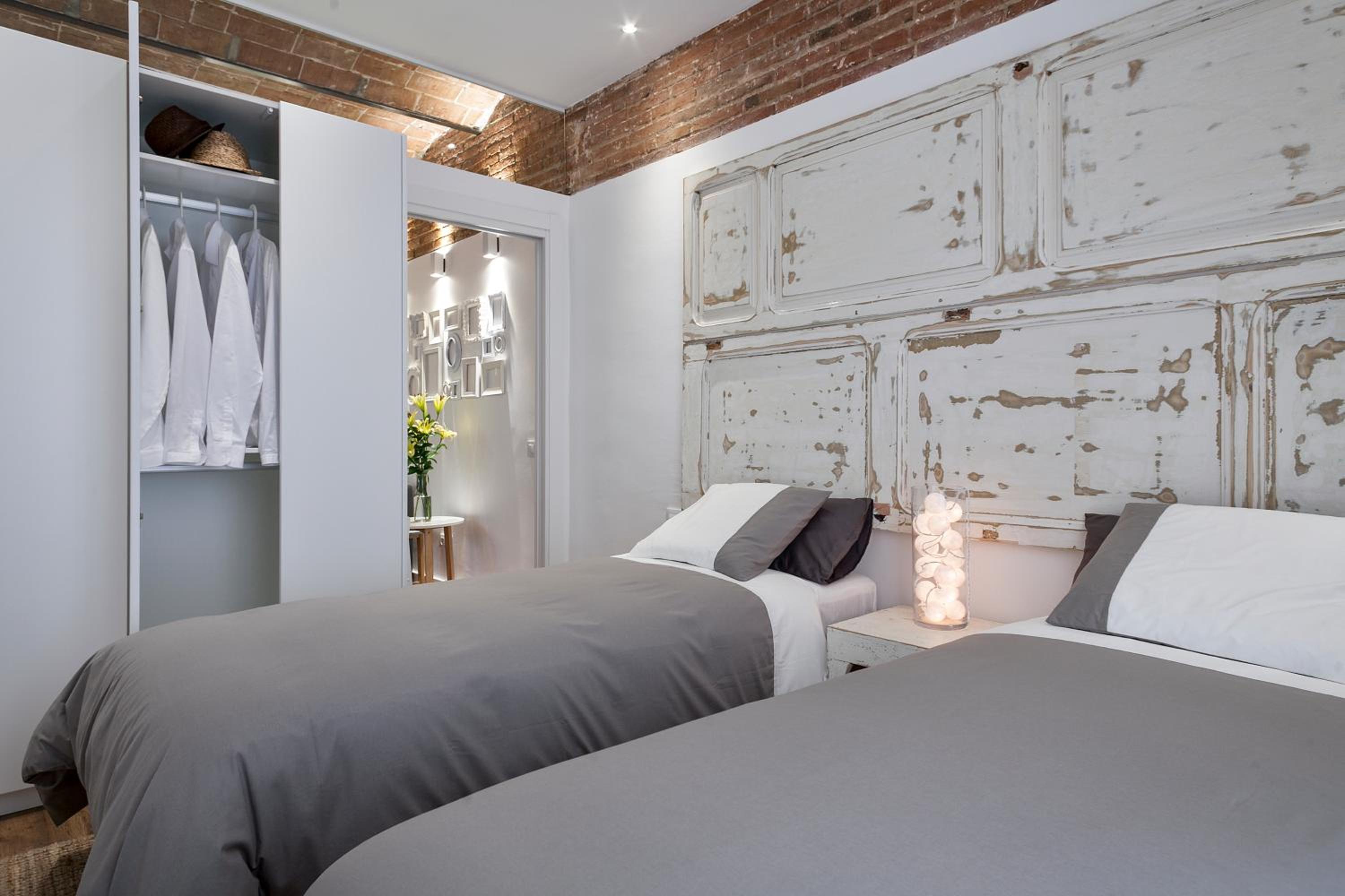 Фото Charming Parallel