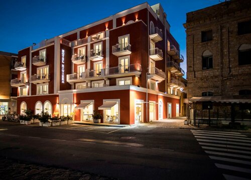 Гостиница Lu' Hotel Riviera в Карлофорте