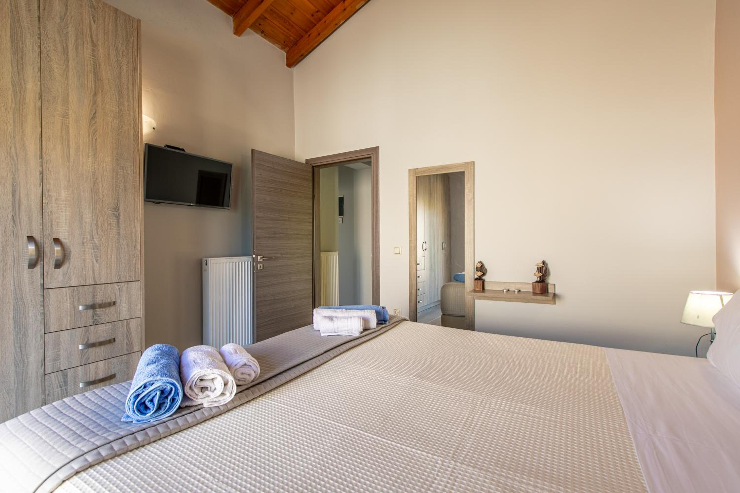 Фото Neaira Villas Chania